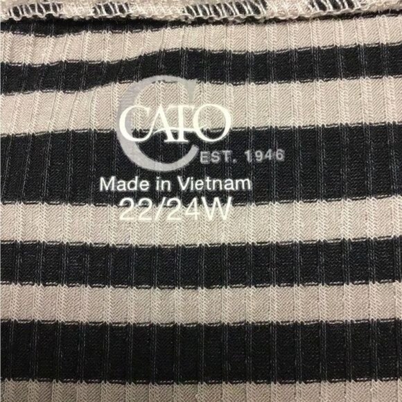 Cato Women’s Half Sleeve Scoop Neck Stripe Knit Tunic, Black/Tan, size 22/24W - Picture 6 of 8